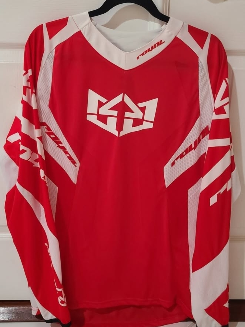 Group of MTB Jerseys - Picture 2 of 12